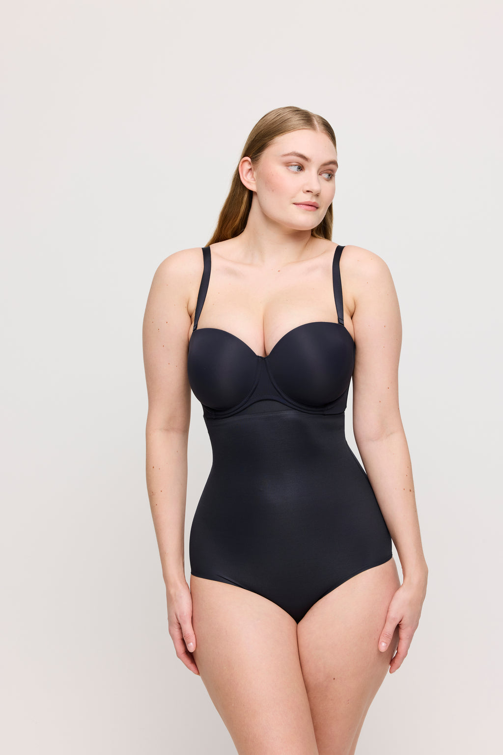 Primadonna Figuras